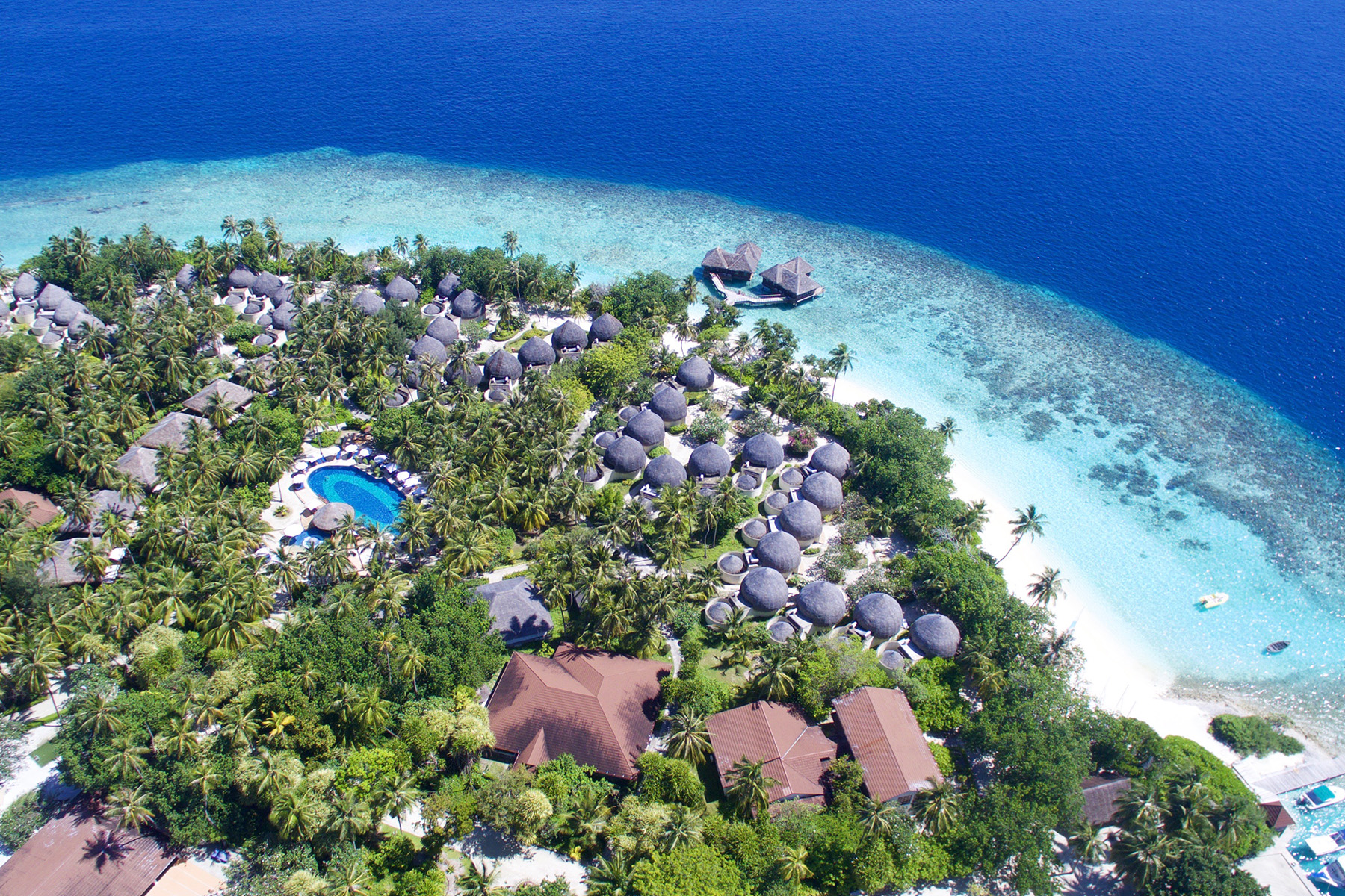 Bandos island. Отель Bandos Island Resort & Spa 4*. Остров Bandos Мальдивы. Bandos Maldives 4 Мальдивы. Bandos Maldives (ex. Bandos Island Resort) 4* Мальдивы,.